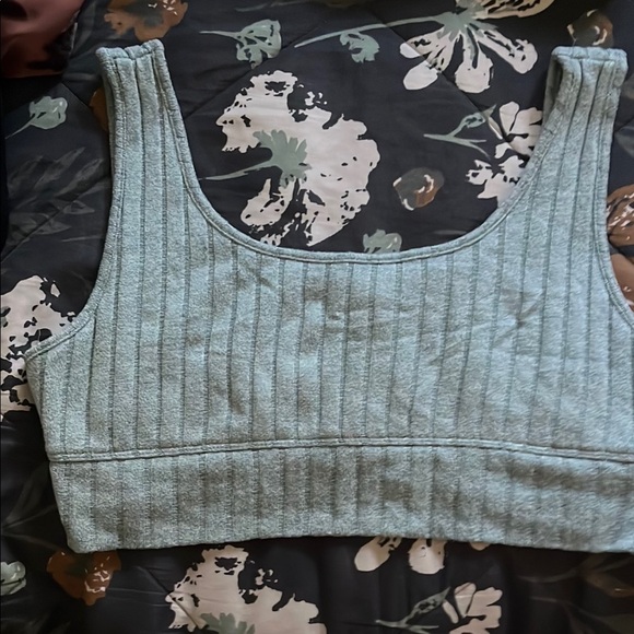 Z Supply Green Sleeveless Tank Top with Scoop Neck and Ribbed Fitted Style - Picture 1 of 3